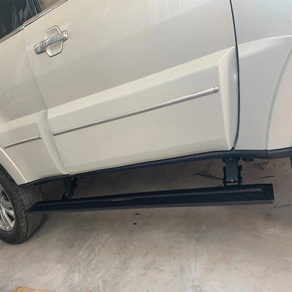 Trittbretter, maßgeschneidert für Mitsubishi Pajero Sport (19–23).