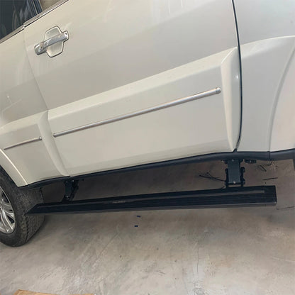 Trittbretter, maßgeschneidert für Mitsubishi Pajero Sport (19–23).
